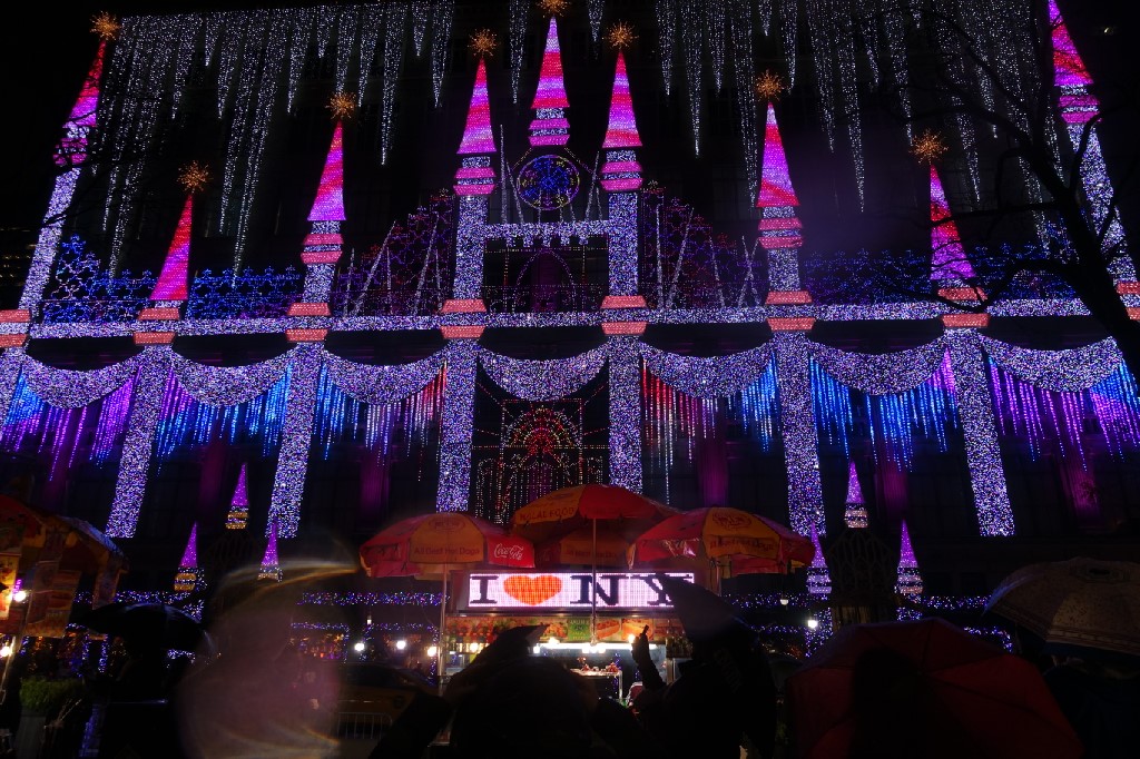 DSC05316 Sax Fifth Ave